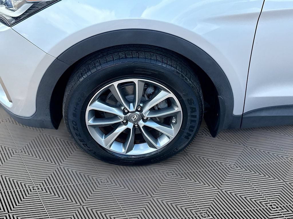 Used 2018 Hyundai Santa Fe SE w/ Cargo Package FWD image 33