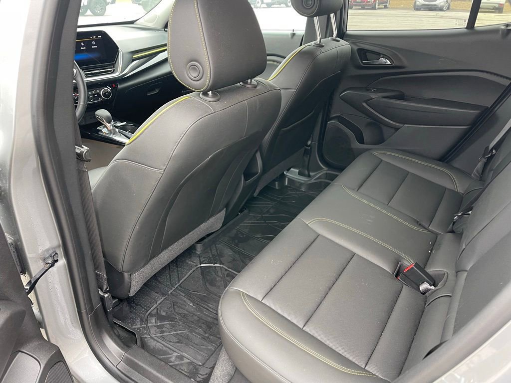 Used 2024 Chevrolet Trax ACTIV w/ Driver Confidence Package image 19