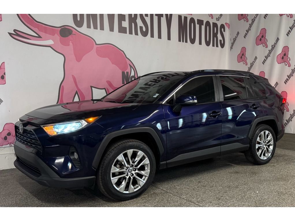 Used 2020 Toyota RAV4 XLE Premium image 7