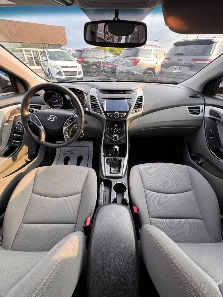 Used 2014 Hyundai Elantra SE w/ Option Group 02 FWD image 15