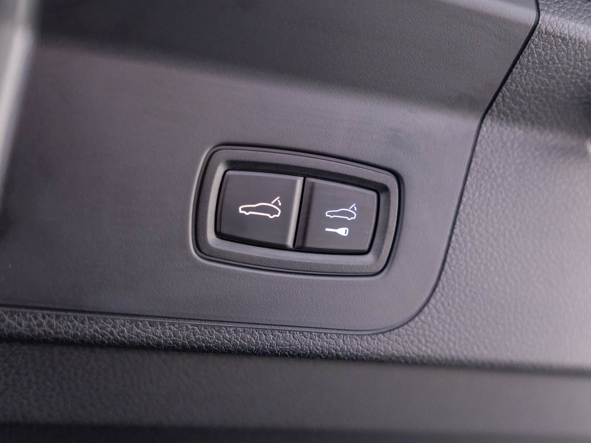 Used 2023 Porsche Panamera Turbo S Executive AWD/4WD image 33