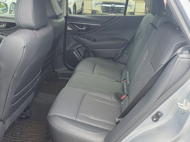 Used 2025 Subaru Outback Limited XT image 11