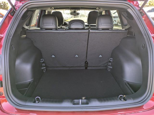 New 2026 Jeep Compass Latitude image 11