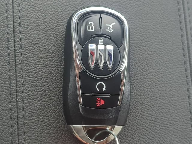 Used 2026 Buick Encore GX Avenir w/ Avenir Technology Package FWD image 28