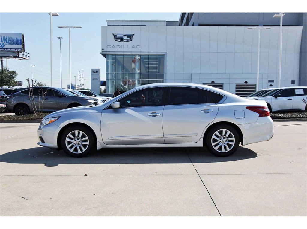 Used 2018 Nissan Altima 2.5 S w/ S Convenience Package image 3