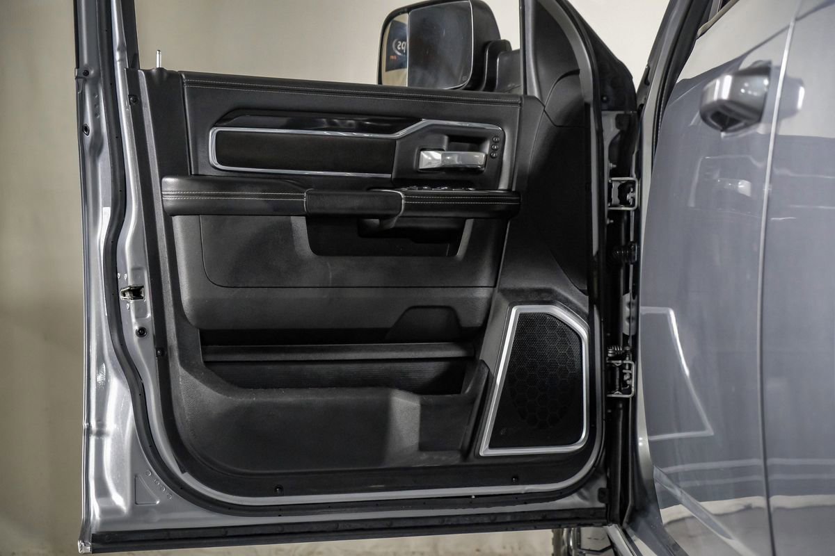 Used 2022 RAM 2500 Laramie w/ Night Edition AWD/4WD image 31