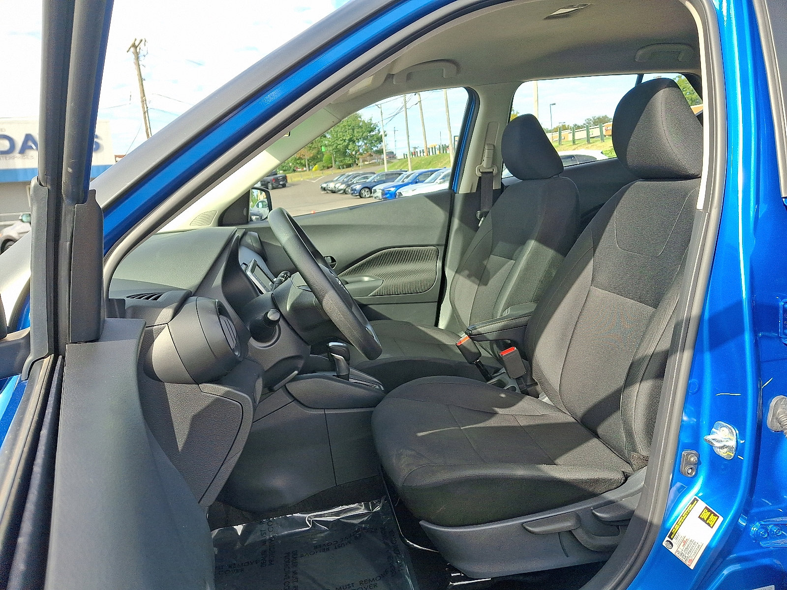 Used 2024 Nissan Kicks S image 13