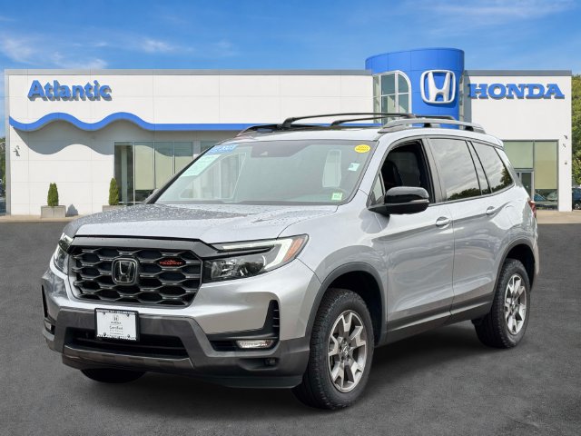 Certified 2023 Honda Passport TrailSport image 2