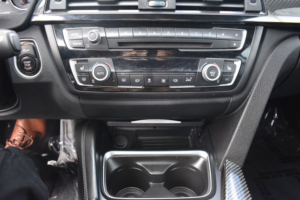 Used 2015 BMW M4 Convertible image 24