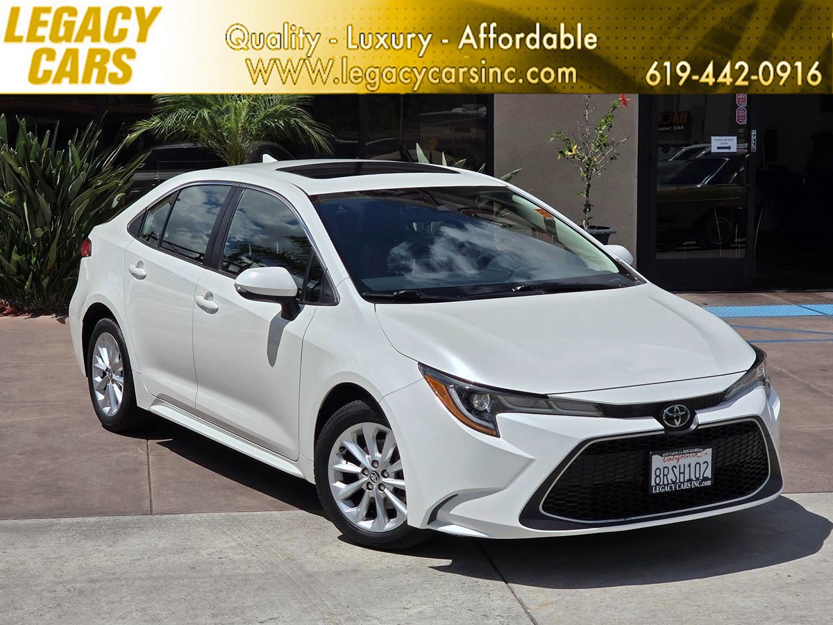 Used 2020 Toyota Corolla XLE FWD image 1