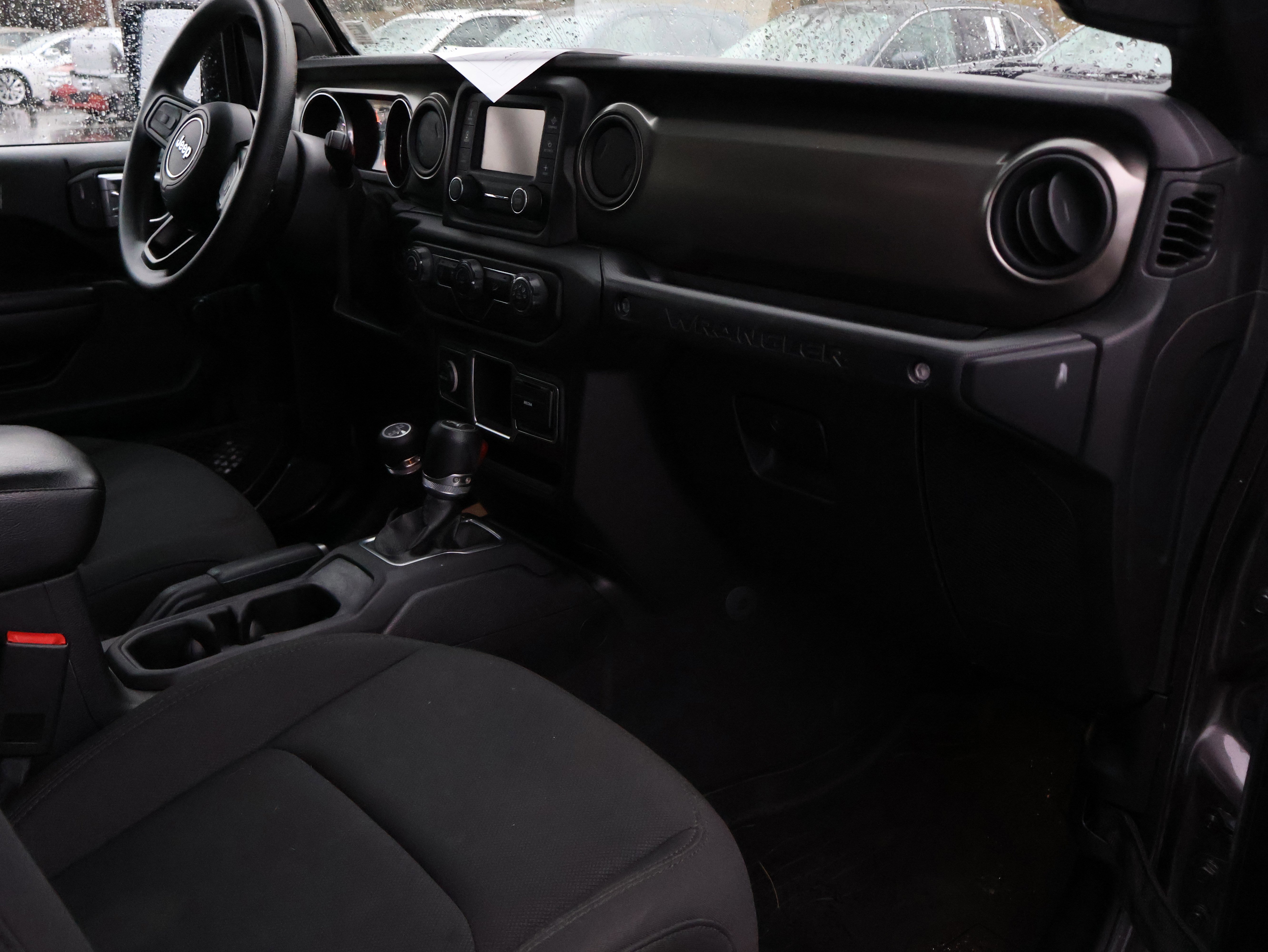 Used 2018 Jeep Wrangler Unlimited Sport image 12