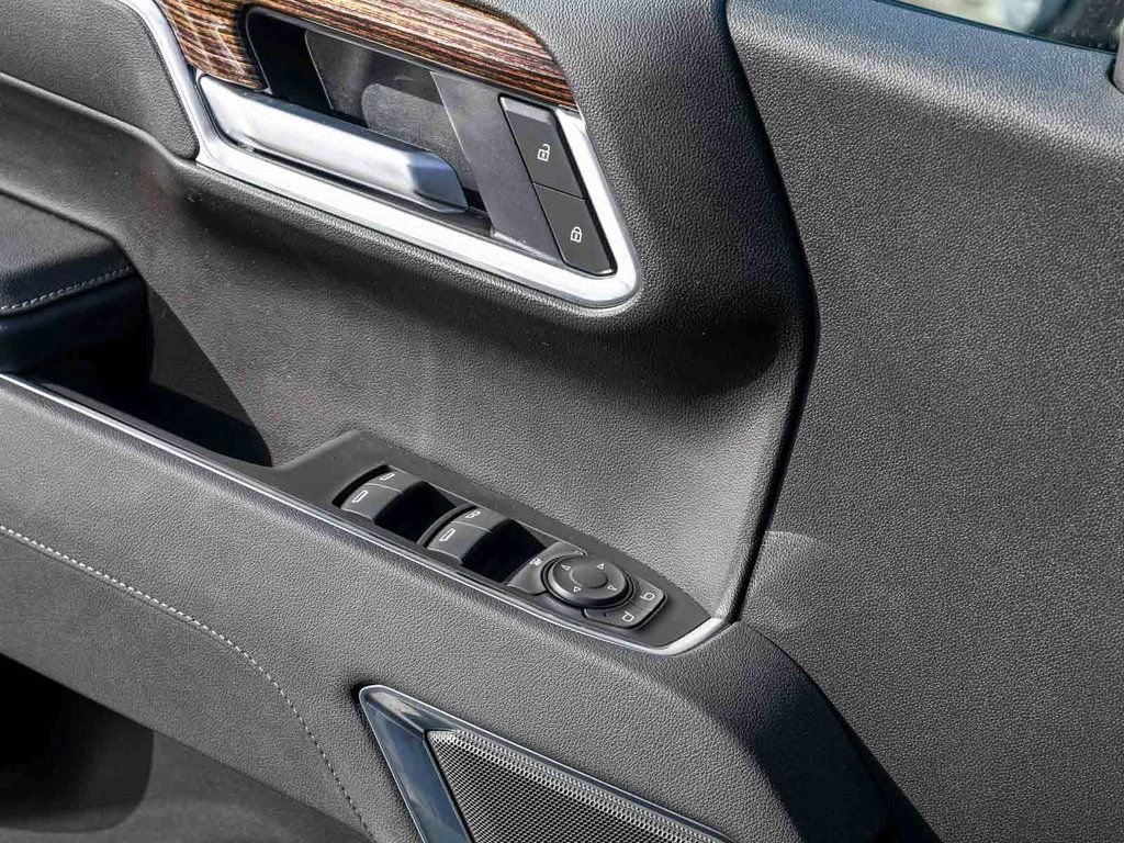 Used 2026 GMC Sierra 1500 Elevation image 12