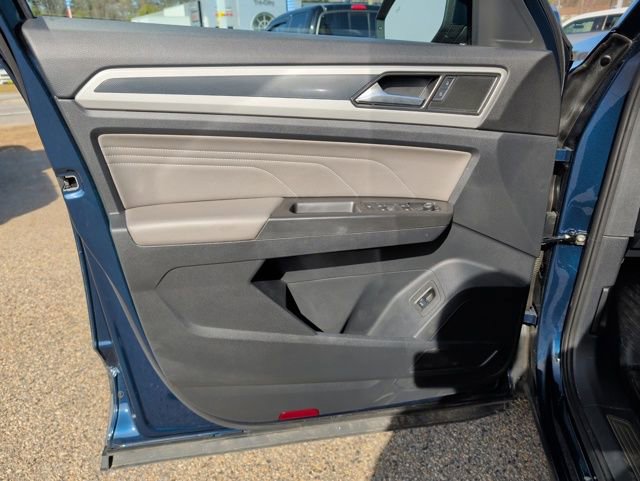 Used 2023 Volkswagen Atlas Cross Sport SEL image 13