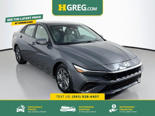 Used 2024 Hyundai Elantra SEL FWD image 1