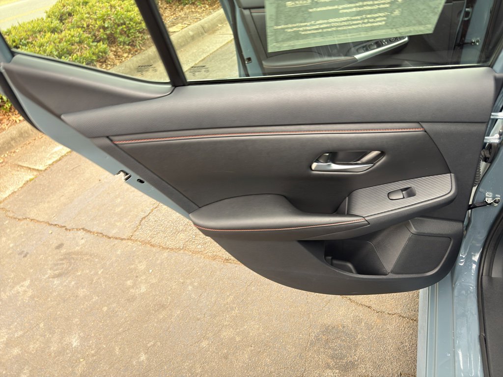 Used 2024 Nissan Sentra SR w/ SR Premium Package image 32