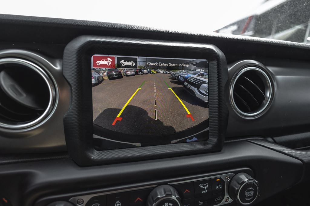 Used 2023 Jeep Wrangler Unlimited Rubicon 4xe w/ Cold Weather Group AWD/4WD image 34
