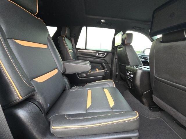 Used 2024 GMC Yukon AT4 w/ Technology Package image 17