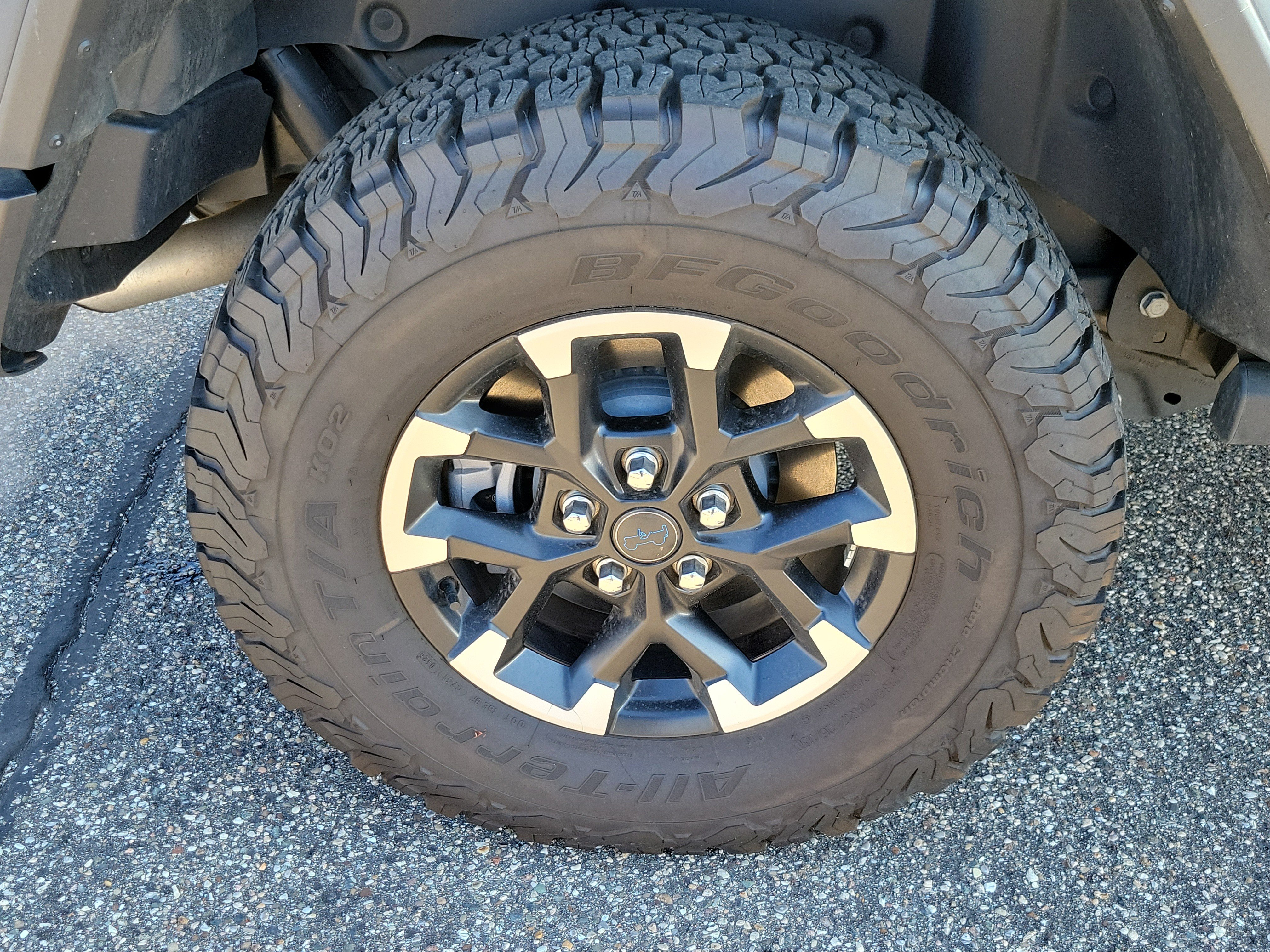 Used 2025 Jeep Wrangler Unlimited Rubicon 4xe w/ Convenience Group AWD/4WD image 5