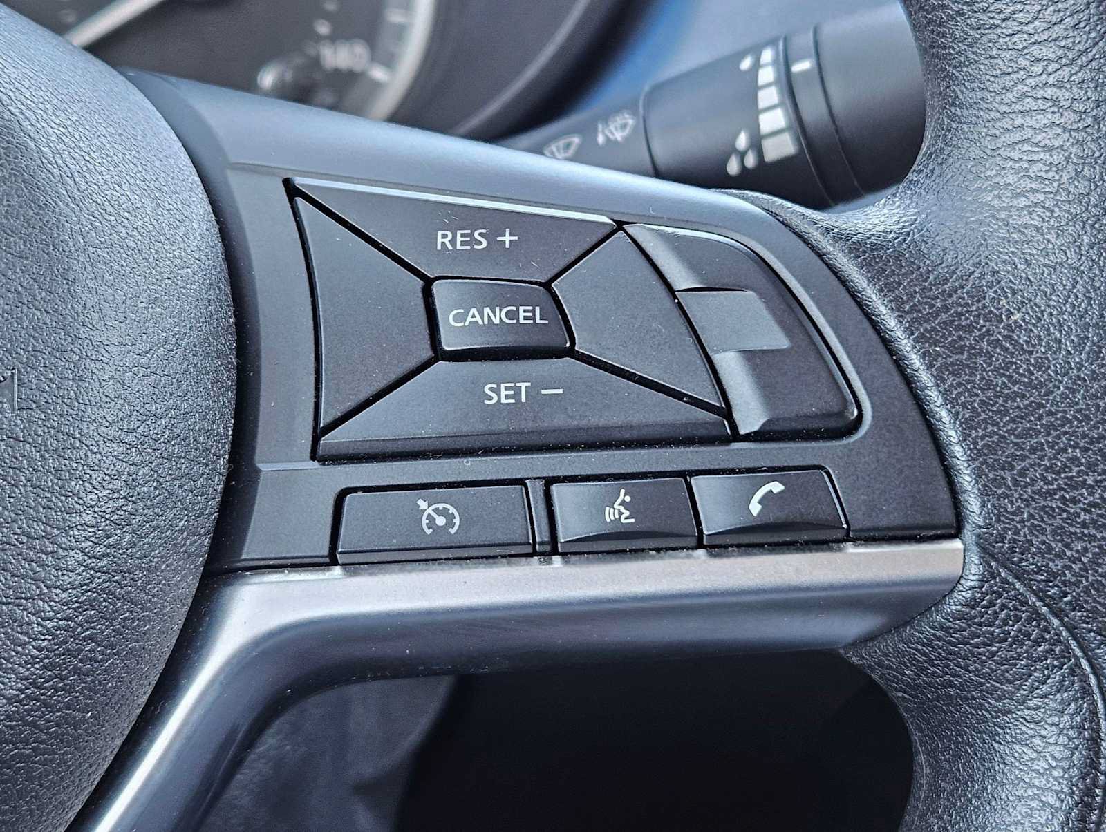 Used 2025 Nissan Versa SV FWD image 22