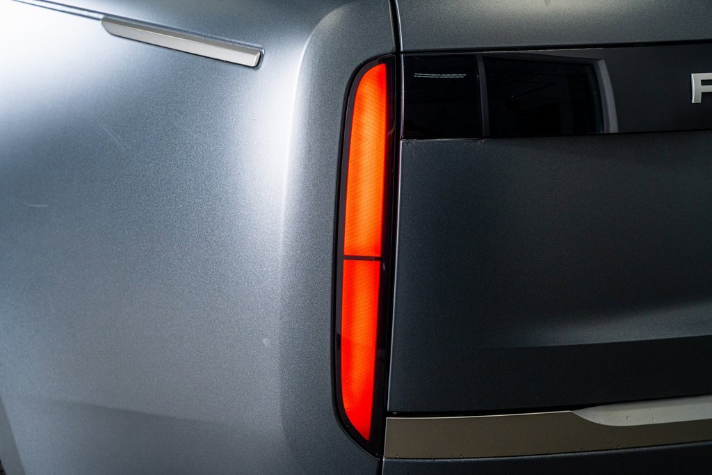 Used 2024 Land Rover Range Rover SE image 23