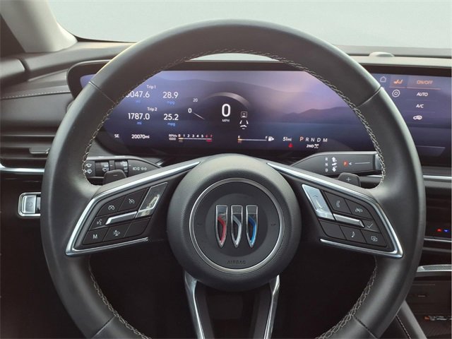 Certified 2025 Buick Envision Preferred image 17