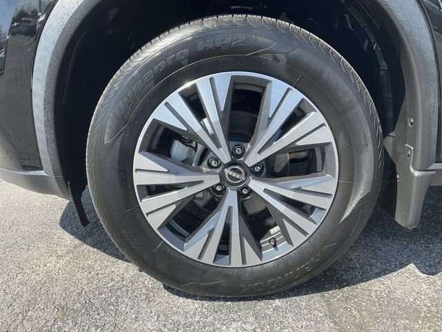 Certified 2023 Nissan Rogue SV w/ SV Premium B Package image 9