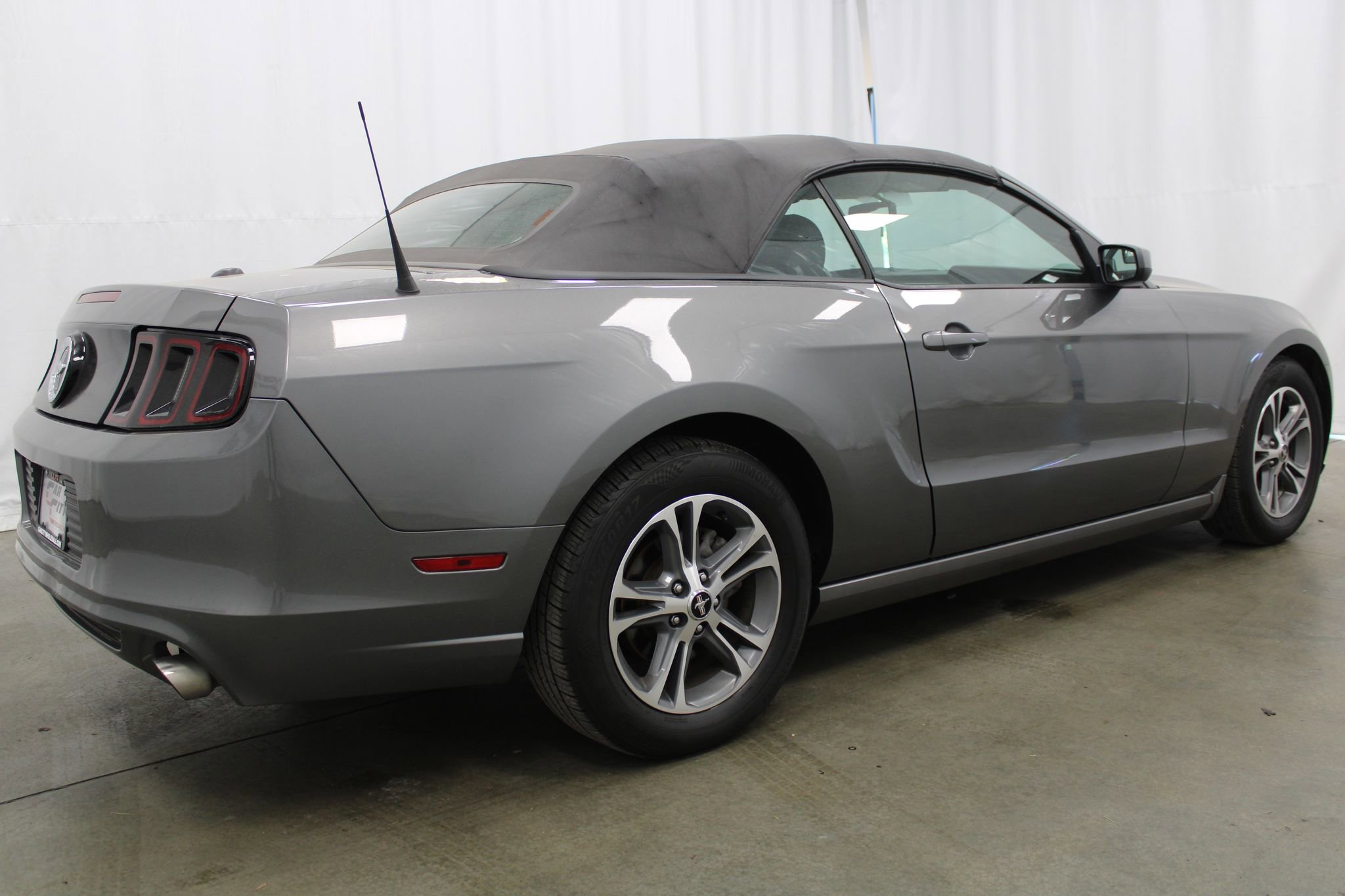 Used 2014 Ford Mustang Premium RWD image 6