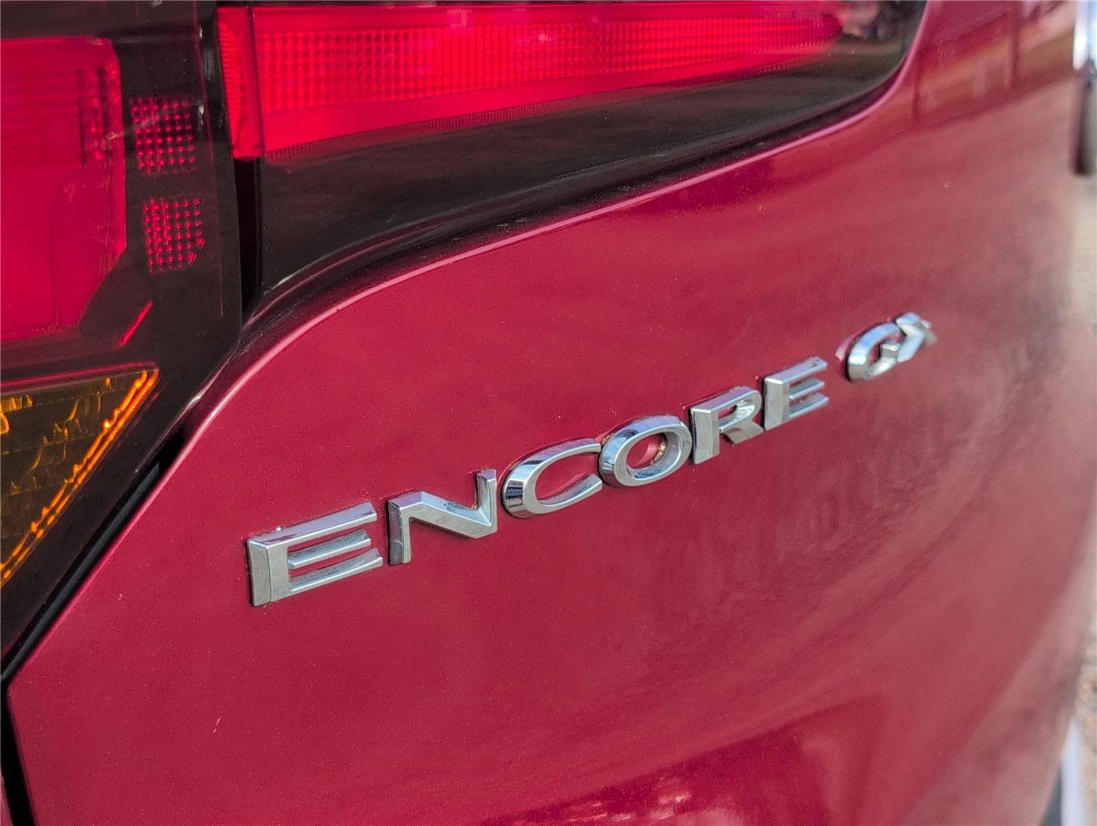 Used 2020 Buick Encore GX Preferred image 32