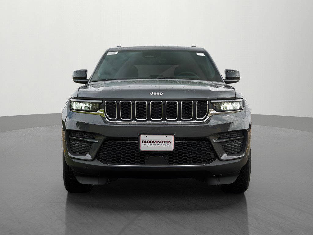 New 2025 Jeep Grand Cherokee Laredo X w/ Luxury Tech Group I image 2