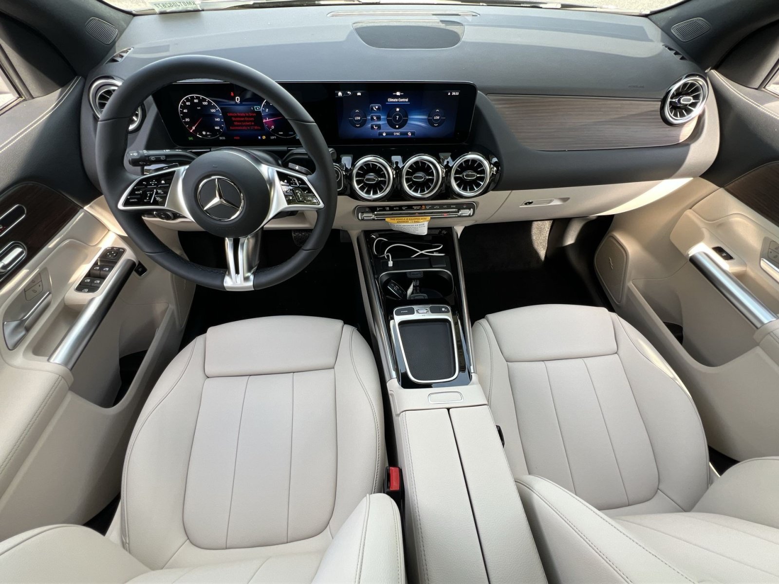 New 2026 Mercedes-Benz GLA 250 4MATIC image 13