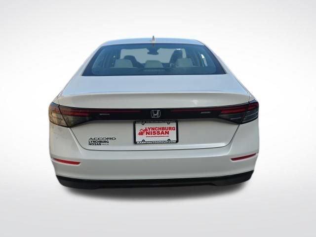 Used 2024 Honda Accord EX image 4