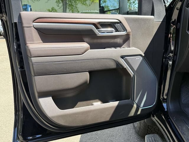 New 2026 GMC Sierra 3500 Denali w/ Denali Reserve Package AWD/4WD image 9