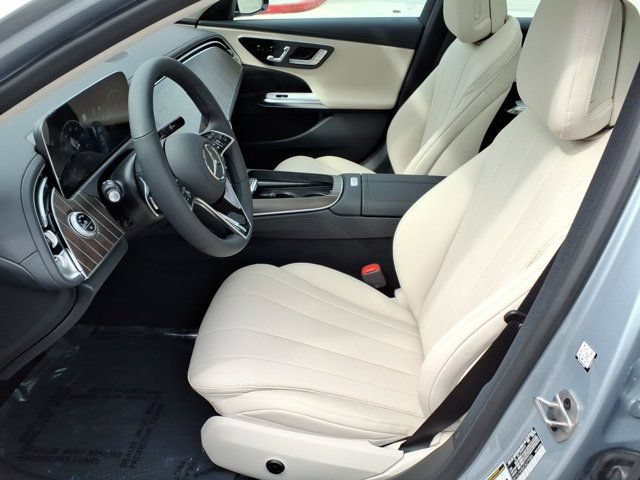 New 2026 Mercedes-Benz E 350 4MATIC Sedan image 14