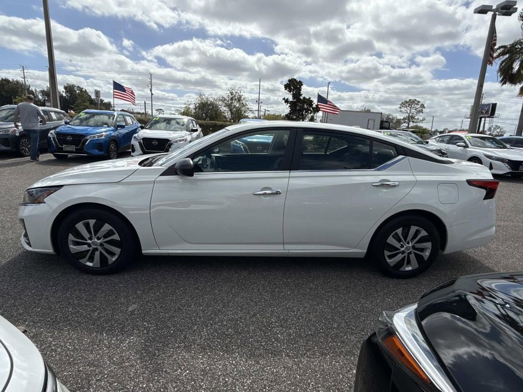 Certified 2025 Nissan Altima 2.5 S image 7