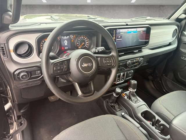 Used 2025 Jeep Wrangler Sport AWD/4WD image 20