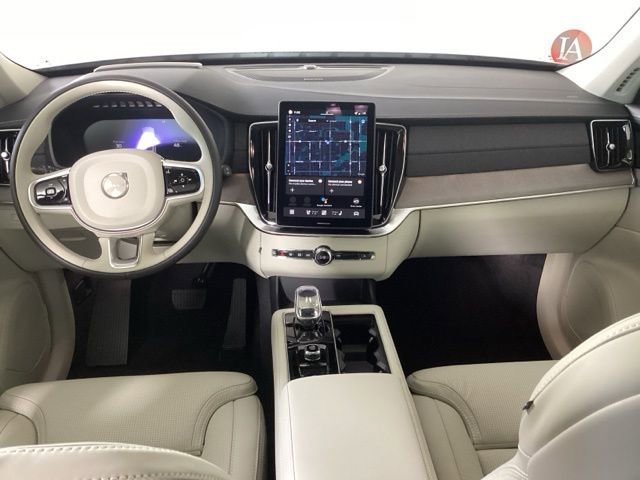 New 2026 Volvo XC90 T8 Ultra w/ Protection Package Premier image 11