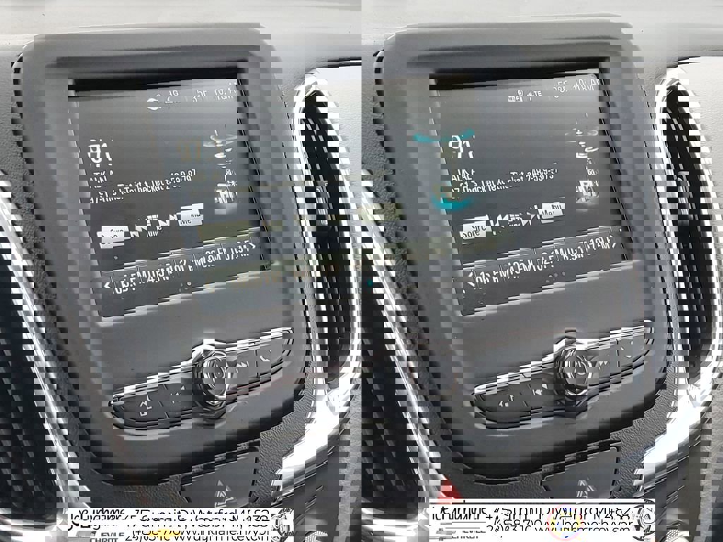 Certified 2018 Chevrolet Equinox LS FWD image 14