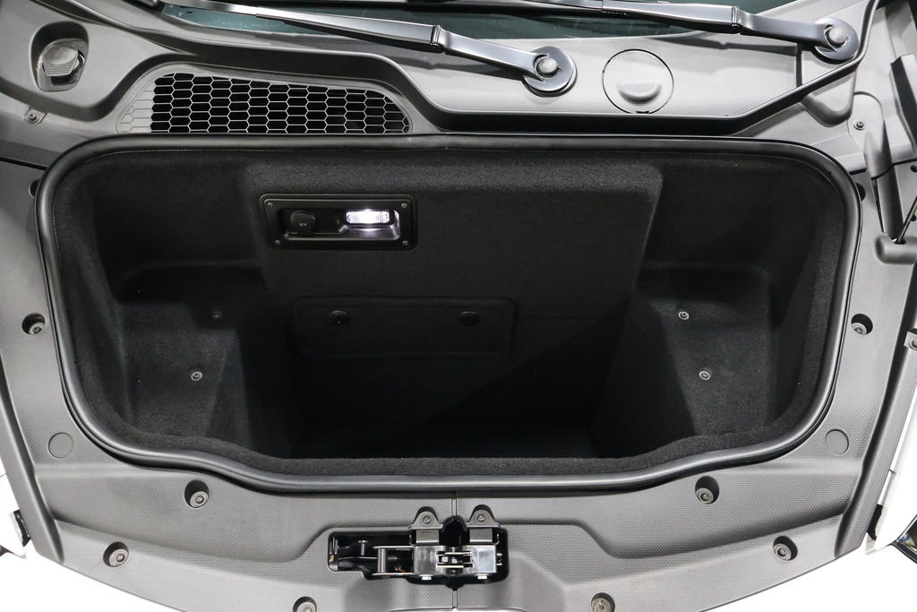 Used 2024 Lamborghini Huracan EVO image 71