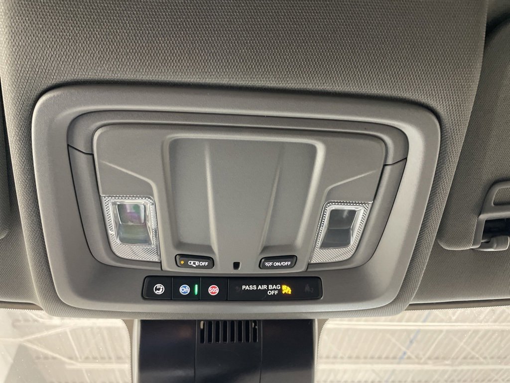 Used 2025 Chevrolet Silverado 1500 LT image 49