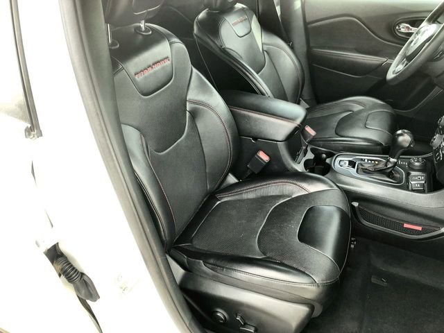 Used 2022 Jeep Cherokee Trailhawk w/ Premium Leather Package image 23