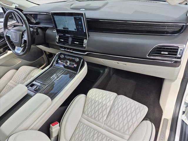 Used 2022 Lincoln Navigator Black Label AWD/4WD image 23