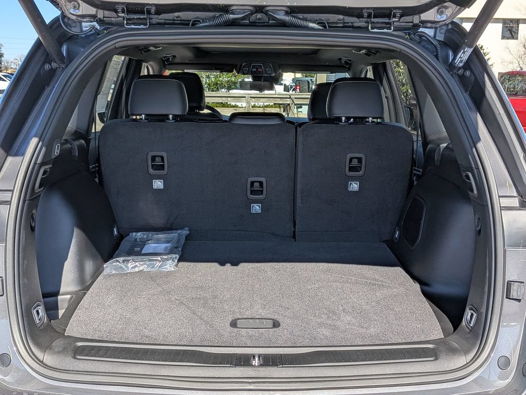 New 2026 Jeep Grand Cherokee Limited w/ Limited Altitude Package RWD image 29