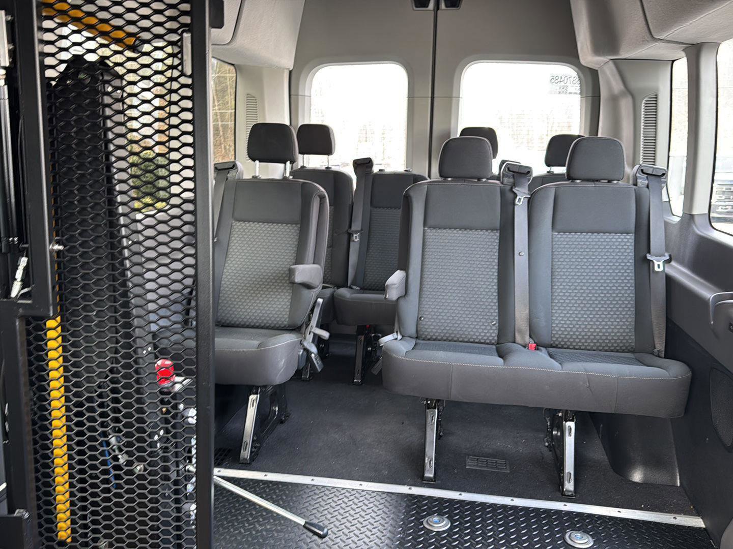 Used 2021 Ford Transit 350 XLT image 22