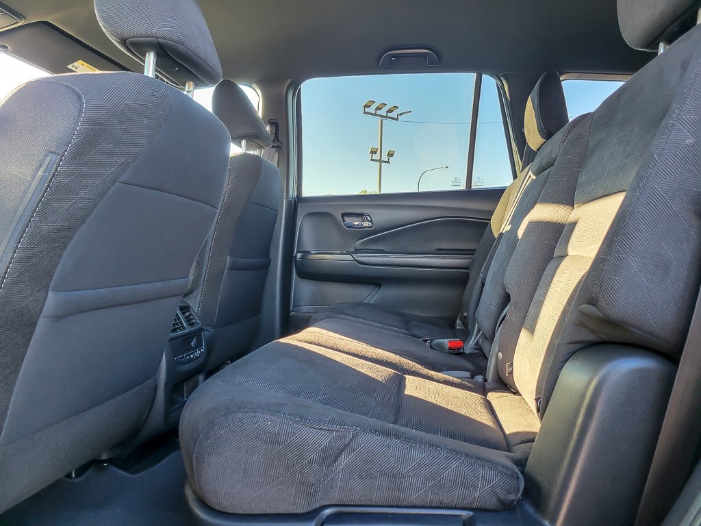 Used 2022 Honda Pilot Sport image 9