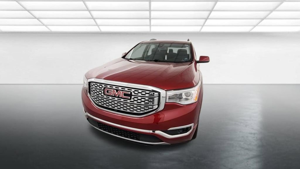 Used 2019 GMC Acadia Denali w/ Technology Package AWD/4WD image 2