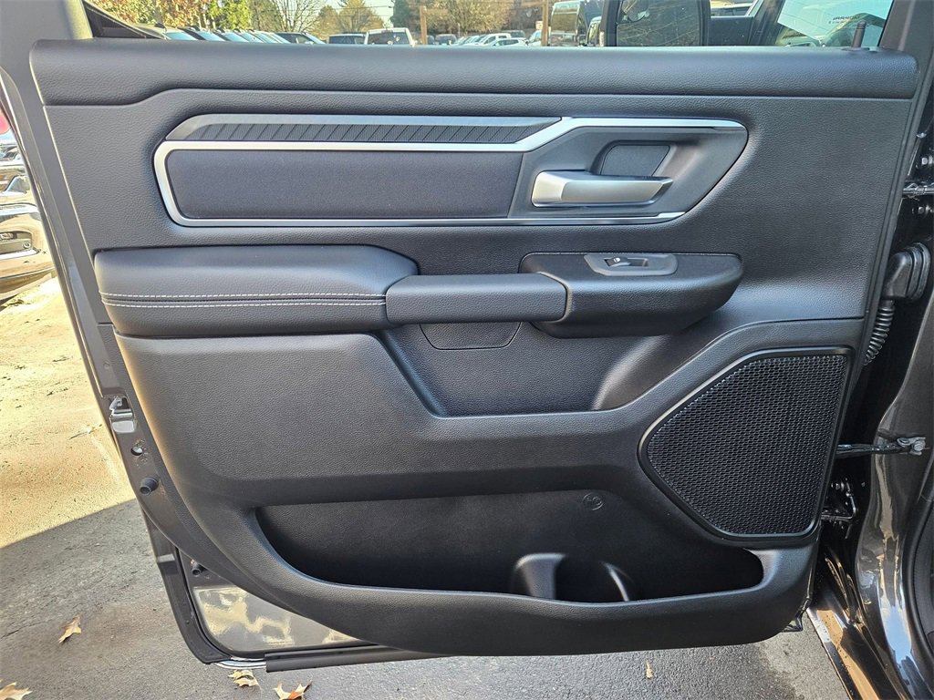 New 2026 RAM 1500 4x4 Crew Cab image 14