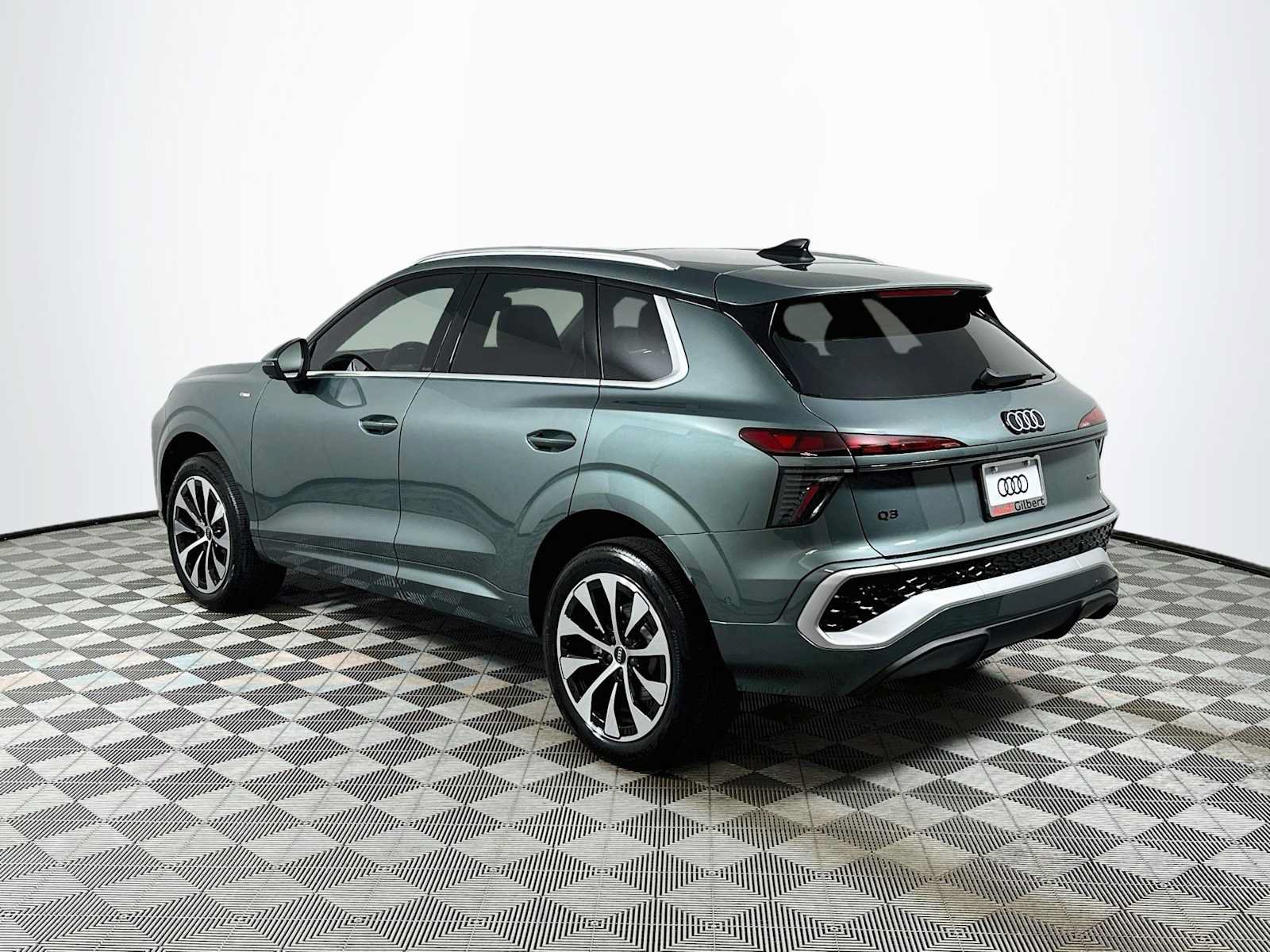 New 2026 Audi Q3 quattro 2.0T AWD/4WD image 5