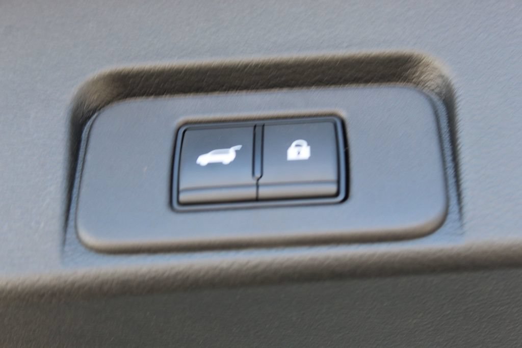 Used 2023 Nissan Rogue Platinum w/ Platinum Premium Package FWD image 11
