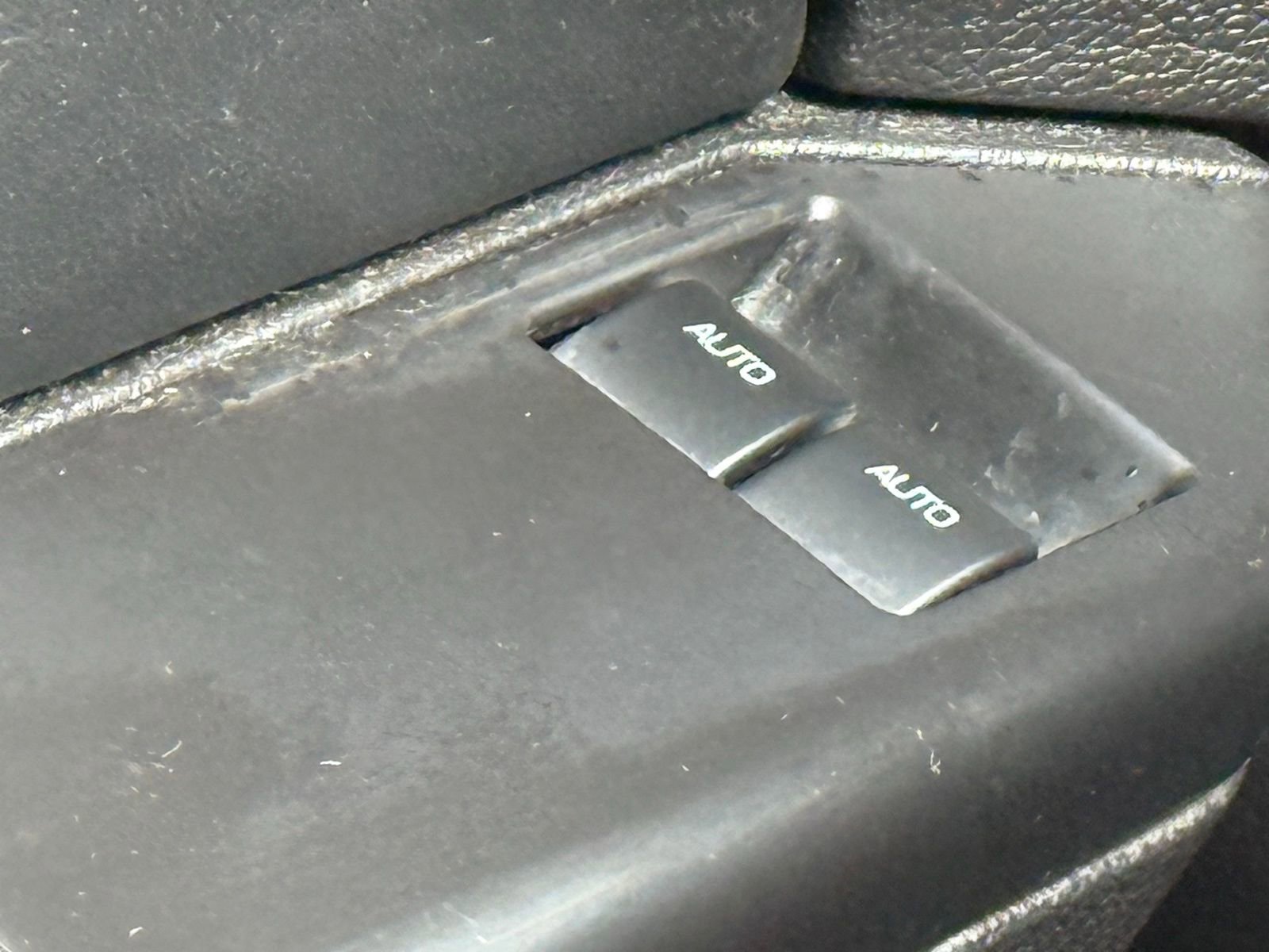 Used 2013 Ford Mustang GT Premium w/ Electronics Pkg image 29