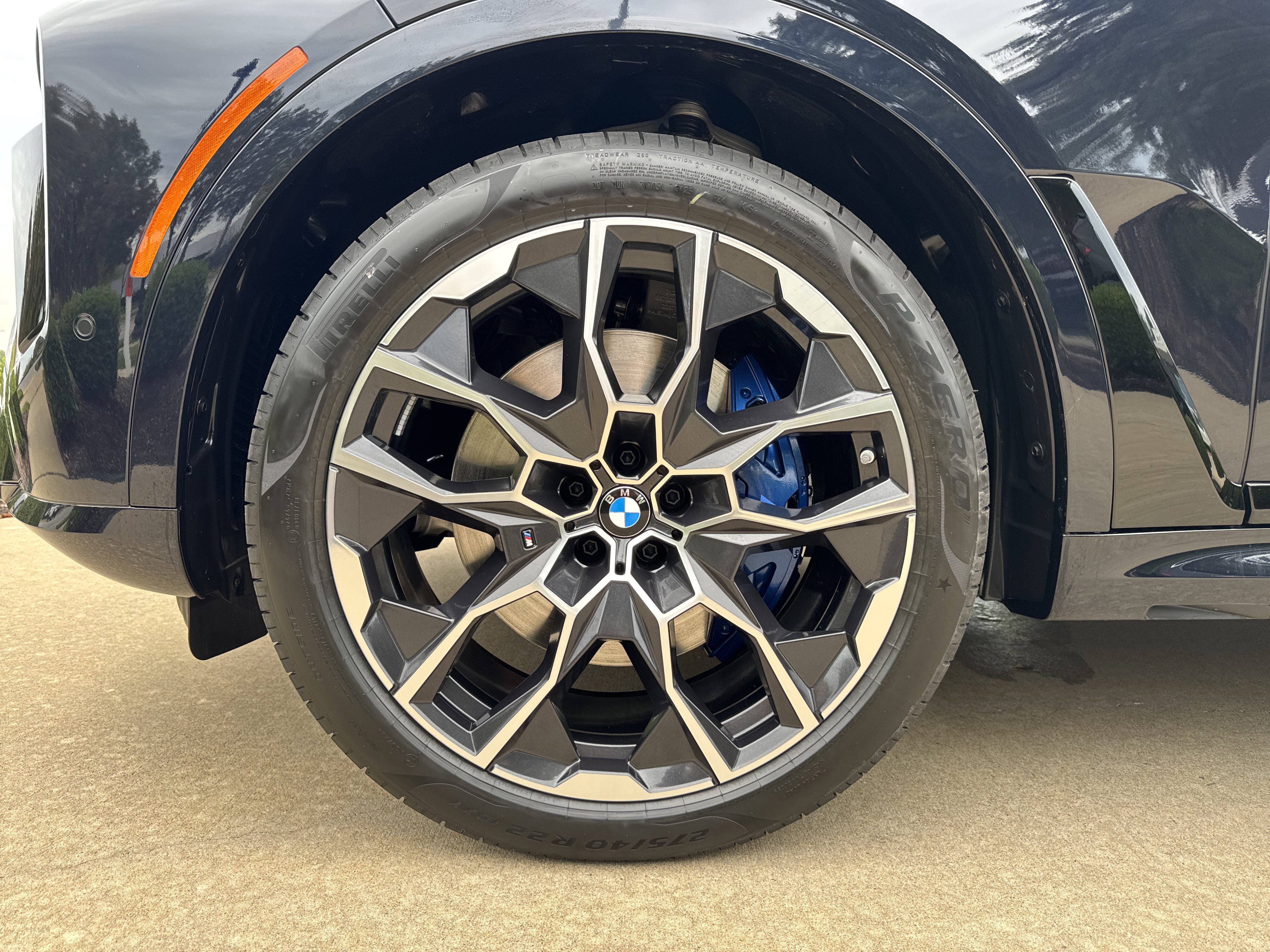 New 2026 BMW X7 xDrive40i w/ M Sport Package image 29